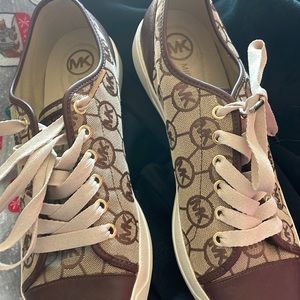 Micheal kors sneakers